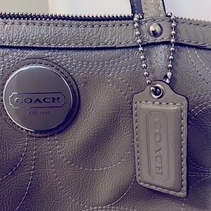 Medium Coach handbag